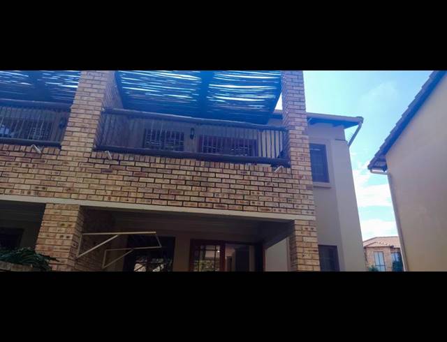 2 BEDROOM TOWNHOUSE FOR SALE IN WILLOWBROOK